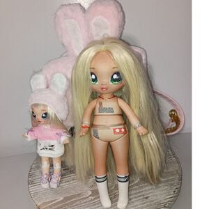 MGA: Na Na Na Surprise 3-in-1 Backpack Bedroom Pink Bunny Playset/Audrey/2 Dolls